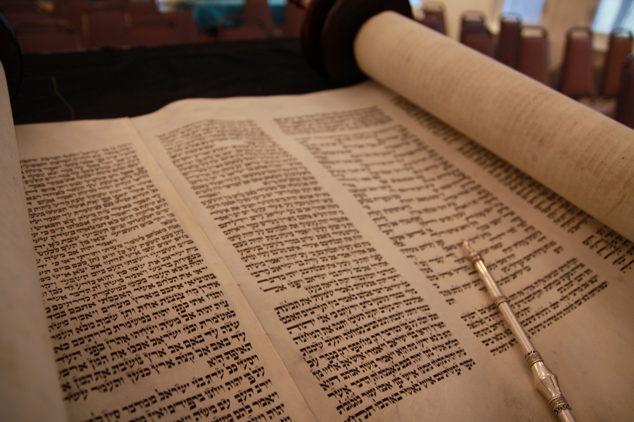 Difference Between Torah And Bible Difference Between